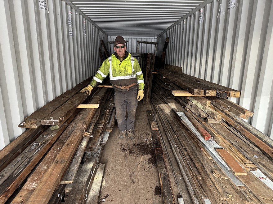 2025-01-15_Container